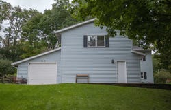 400 Oak Valley Road, Mount Horeb, WI 53572