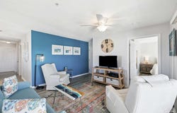 7464 Sunset Harbor Dr, Navarre, FL 32566