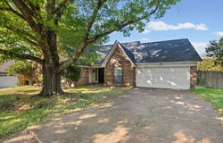 7770 JUNIPER Cv, Memphis, TN 38016