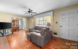 1416 36th Avenue NE, Hickory, NC 28601