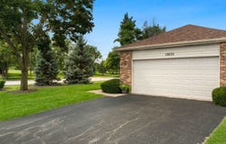 13832 S Magnolia Drive, Plainfield, IL 60544