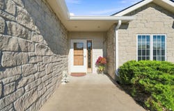 347 Simmer Drive, Wamego, KS 66547
