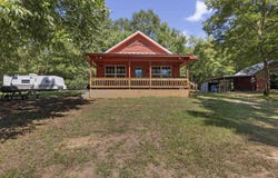 161 PR 5011, Elkhart, TX 75839