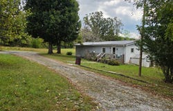 41 Dripping Spring Road, Bronston, KY 42518