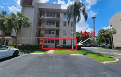9520 Seagrape Dr, Davie, FL 33324