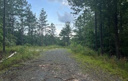 204 Aged Acacia Trl, Broken Bow, OK 74728
