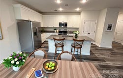 578 30th Avenue Circle NE, Hickory, NC 28601