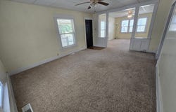 1406 John St, Winfield, KS 67156