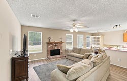 212 Armstrong Drive, Cedar Hill, TX 75104