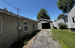 1175 N Jackson Street, Bushnell, IL 61422