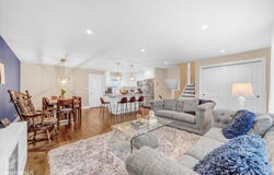 148 Jeffery Lane, Des Plaines, IL 60018