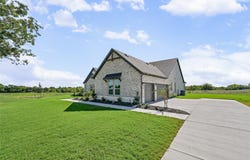 205 Cobb Road, Leonard, TX 75452