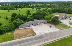 936 E Highway 199, Springtown, TX 76082