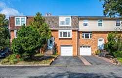 30 Catbird Ct, Lawrence Twp., NJ 08648-2015