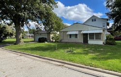 601 10th Avenue, Grinnell, IA 50112