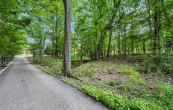 178 Gilbert Drive, Bedford, OH 44146