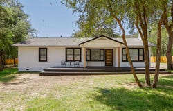 8904 Chisholm Ln, Austin, TX 78748