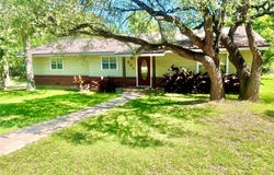 601 Navajo Trail, Hamilton, TX 76531