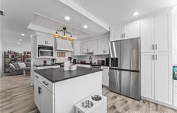 14456 Foothill, Sylmar, CA 91342