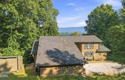 770 Mount Paran Rd, Jacksboro, TN 37757