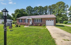 10372 BRICKHOUSE DR, EXMORE, VA 23350