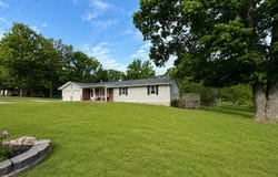 60 Community Drive, Marshfield, MO 65706