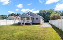 205 Artis St, Franklin, VA 23851
