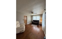 513 W Lincoln St, Luverne, MN 56156