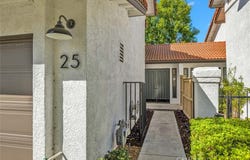 25 Clover Hill Lane, Laguna Hills, CA 92653
