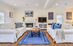 18 LAKESIDE LN, Westhampton, NY 11977