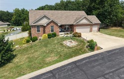 384 Arvel Lane, Washington, MO 63090