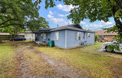 820 & 822 Pine Street, Conway, AR 72032