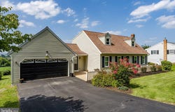 148 VALLEY VIEW Drive, EPHRATA, PA 17522