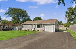 159 Oakview Drive, New Lenox, IL 60451