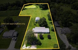 720 Sunset Rd, Clay City, IL 62824