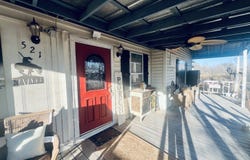 521 CR 7713 #1, Devine, TX 78016