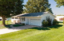 7520 Williamsburg Road, Lansing, MI 48917