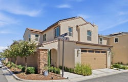 1123 Royalty Way W, Madera, CA 93636