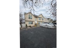 83 3rd Avenue, Bay Shore, NY 11706