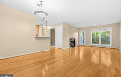 10302 APPALACHIAN Circle, OAKTON, VA 22124