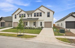 211 Backwood Pass, Taylor, TX 76574