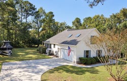 305 Shearwater Drive, Hampstead, NC 28443