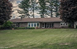 109 Golf Course Rd., Amsterdam, NY 12010