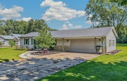 1104 Westwood Drive, Goshen, IN 46526