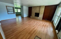 723 Valley View Road, St. Peter, MN 56082
