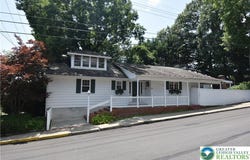 24 E Plainfield Avenue, Pen Argyl Boro, PA 18072