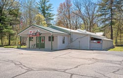 19055 12 Mile Road, Big Rapids, MI 49307