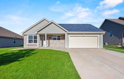 52 RUSHMORE Lane, HARTFORD, WI 53027-8666