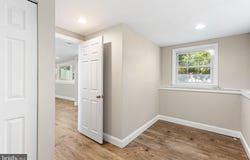 405 E EVESHAM Avenue, MAGNOLIA, NJ 08049