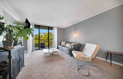 511 Aurora Avenue, Naperville, IL 60540